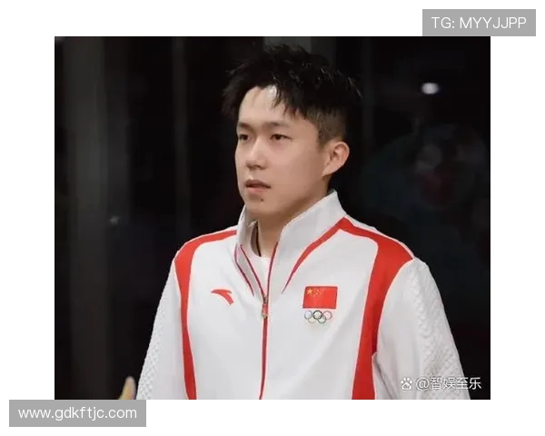 大阪樱花推出限定冰球服颜值与时尚并重 下场比赛免费赠送观众 大阪樱花推出限定冰球服颜值与时尚并重 下场比赛免费赠送观众