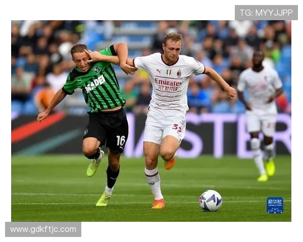 多明戈斯劲射险破门波贝加失良机AC米兰半场与博洛尼亚互交白卷