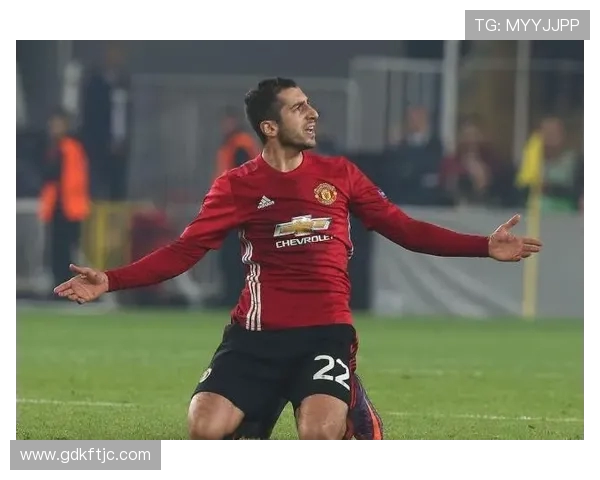 姆希塔良爆料曾与穆帅激烈冲突每日发短信恳求离开曼联